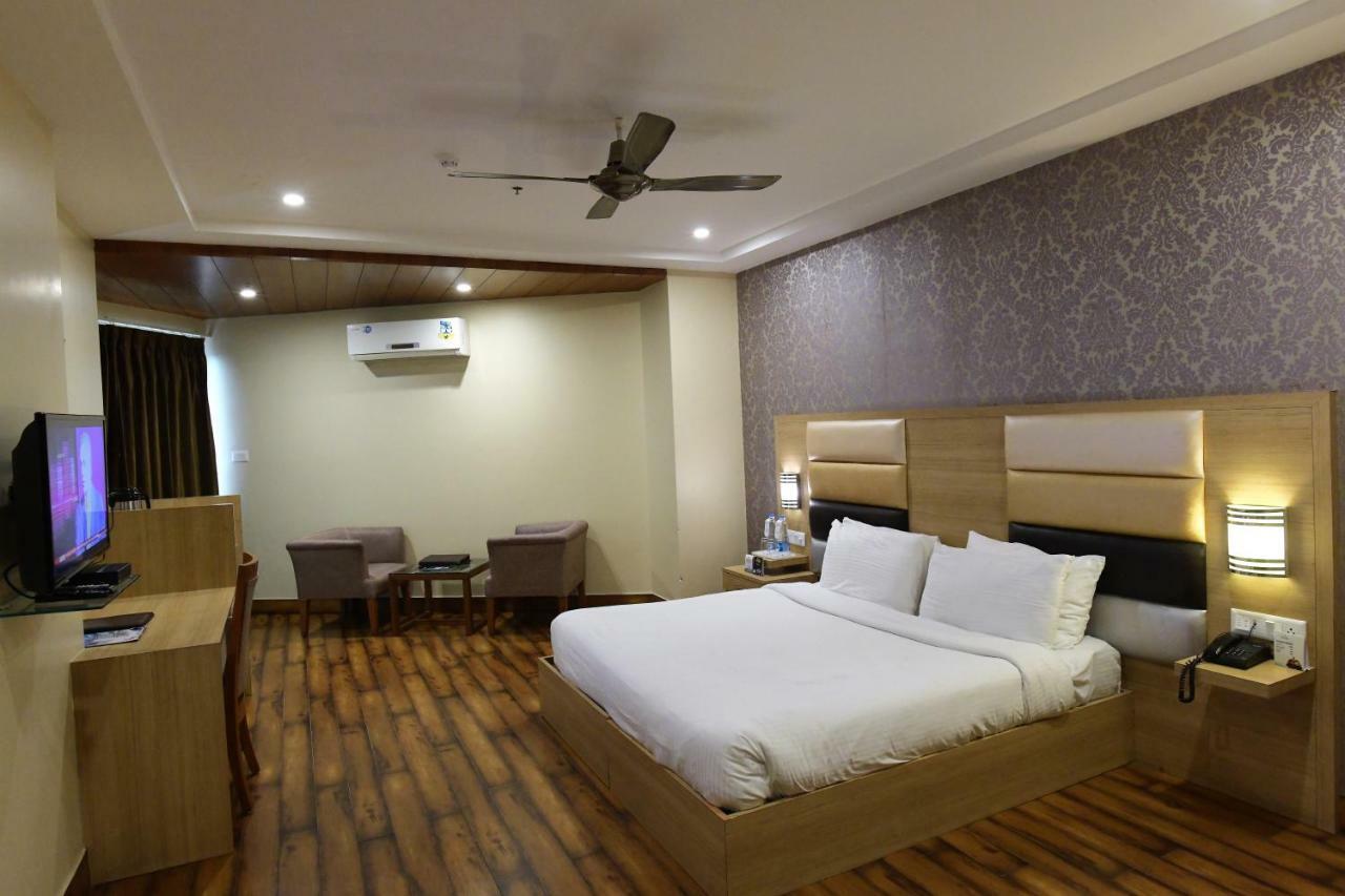 Hotel Inclover-A Peaceful Retreat Dharamshala Exterior foto